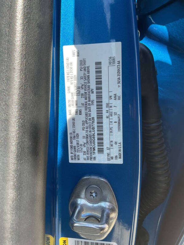 2020 Ford Escape SE