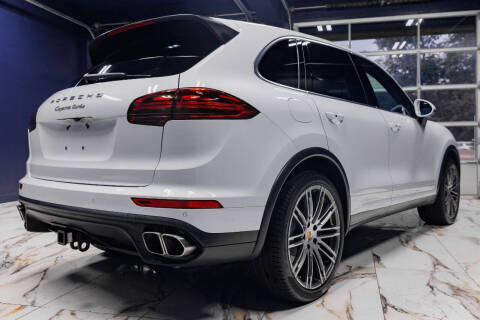 2015 Porsche Cayenne Turbo