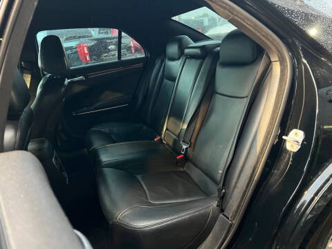 2012 Chrysler 300 Limited