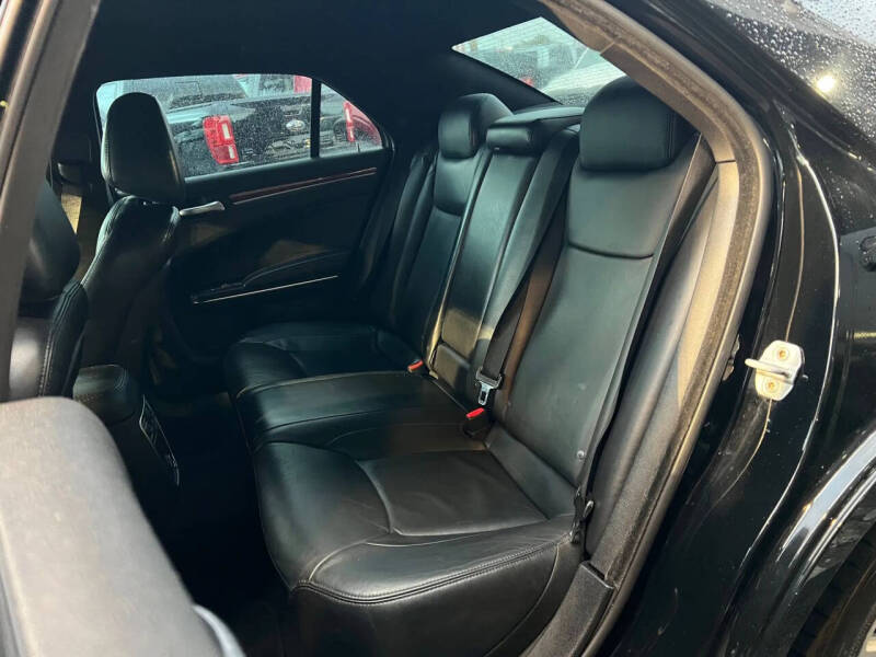 2012 Chrysler 300 Limited