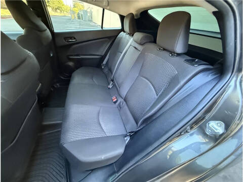 2016 Toyota Prius Two