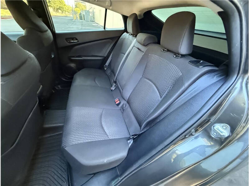 2016 Toyota Prius Two