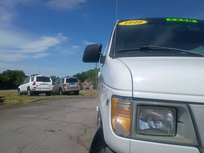 1999 Ford E-350