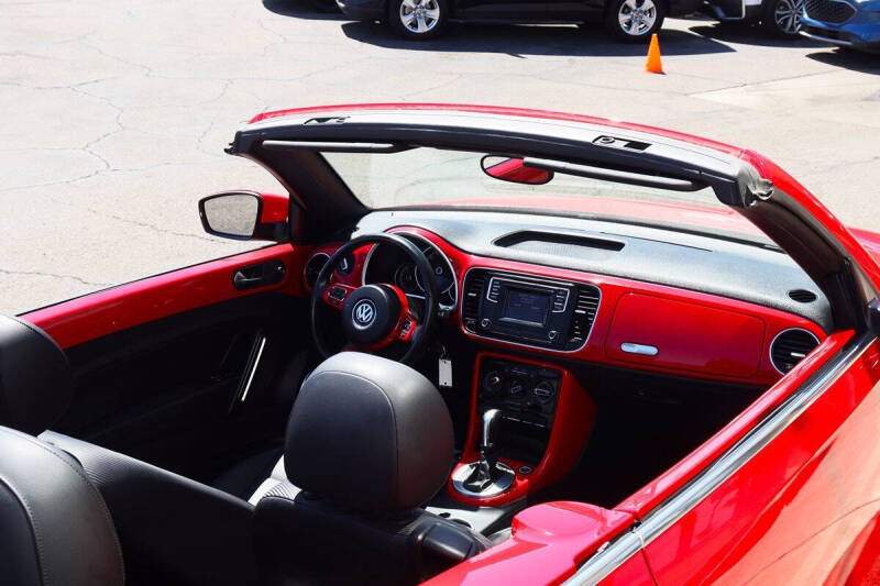 2018 Volkswagen Beetle Convertible 2.0T SE