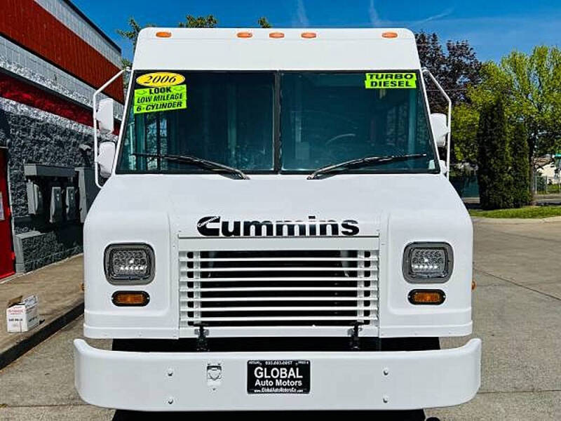 2006 Freightliner MT45 Chassis