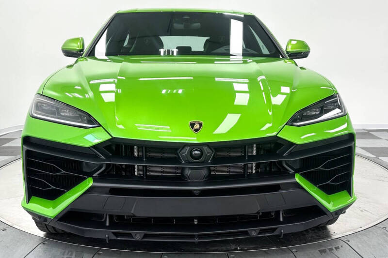 2025 Lamborghini Urus SE