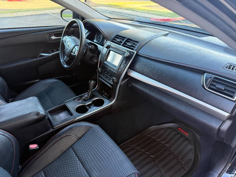 2015 Toyota Camry SE