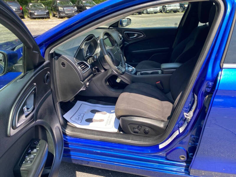 2015 Chrysler 200 Limited