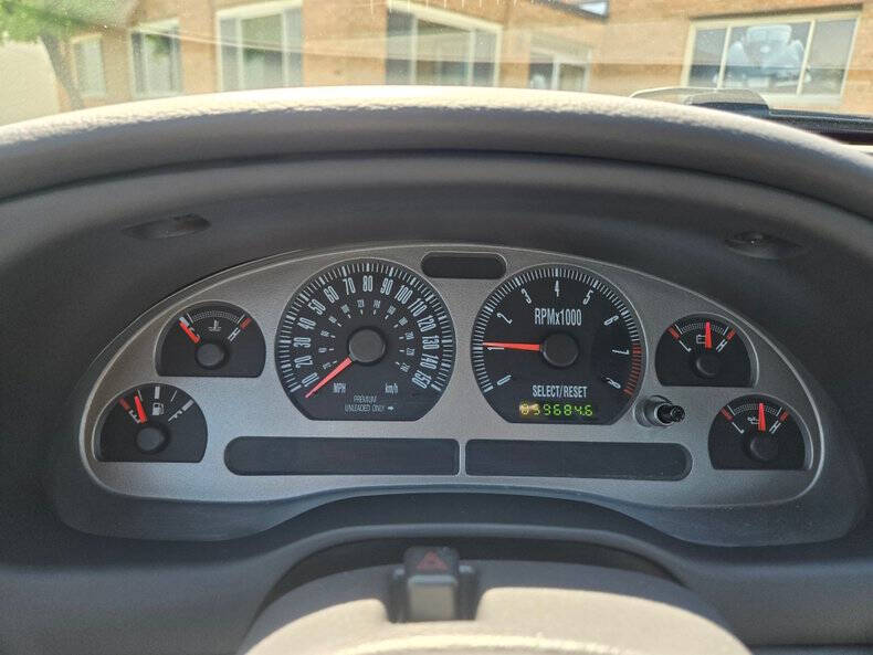 2004 Ford Mustang Mach 1 Premium