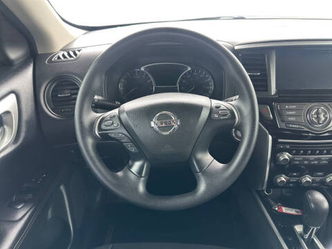 2020 Nissan Pathfinder S