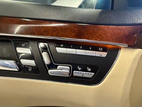 2012 Mercedes-Benz S-Class S 550