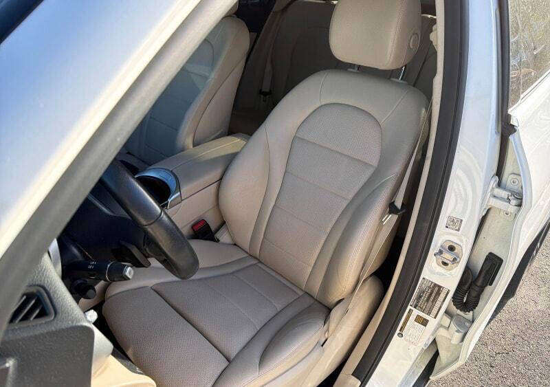 2021 Mercedes-Benz GLC GLC 300