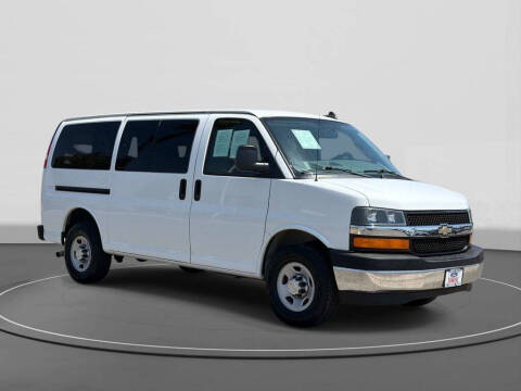 2017 Chevrolet Express LT 3500