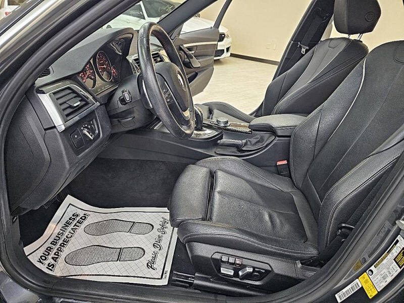 2017 BMW 3 Series 330i