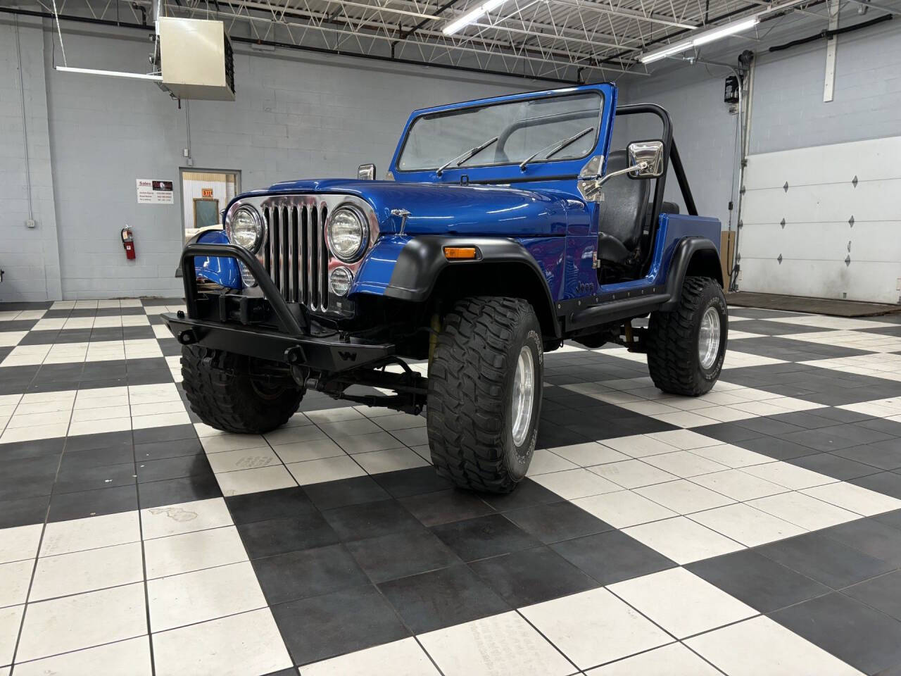 1985 Jeep CJ-7 2