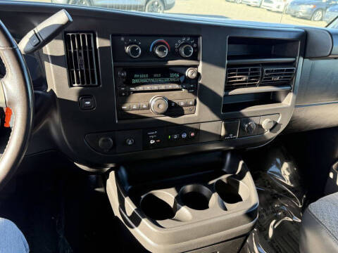 2017 Chevrolet Express LS 2500