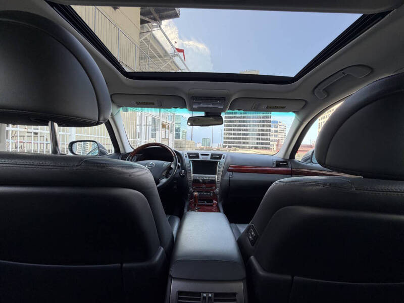 2007 Lexus LS 460