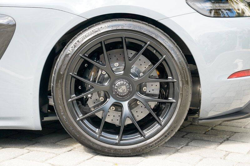 2024 Porsche 718 Cayman GT4 RS