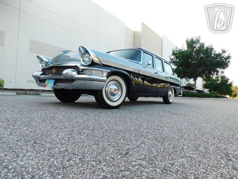 1957 Packard Clipper