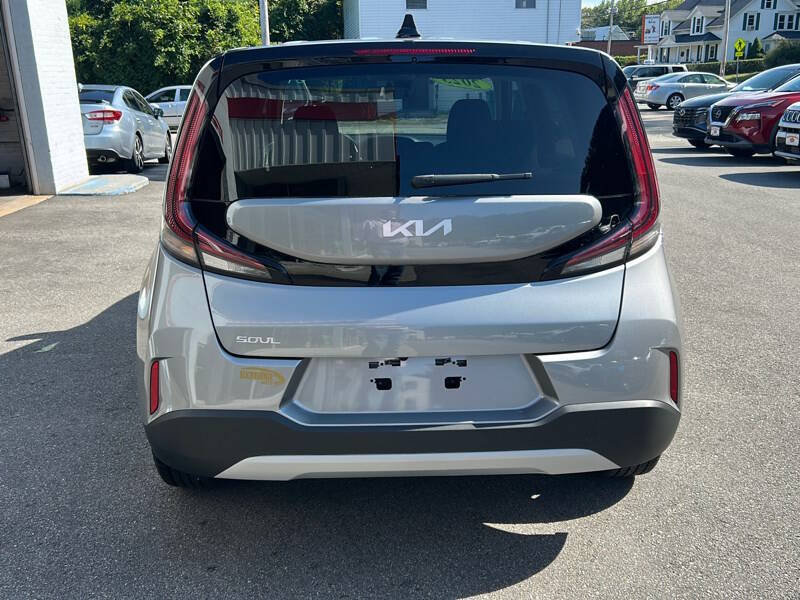 2023 Kia Soul LX
