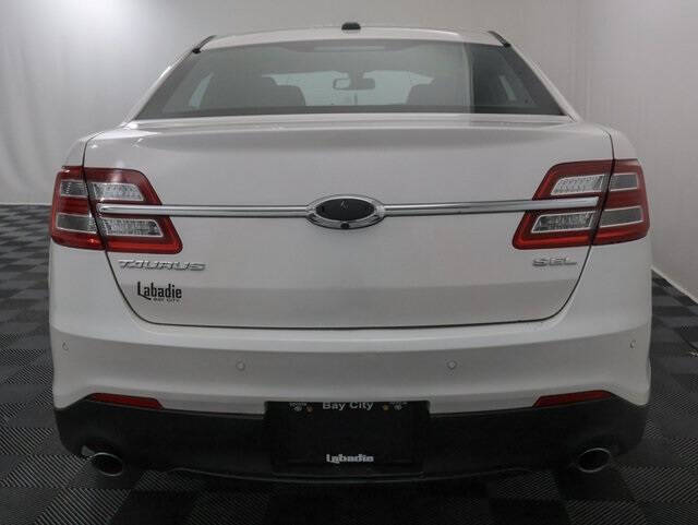 2016 Ford Taurus SEL