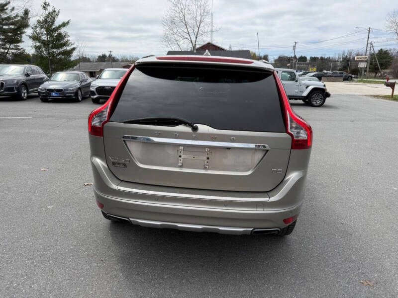 2015 Volvo XC60 T5 Drive-E Platinum