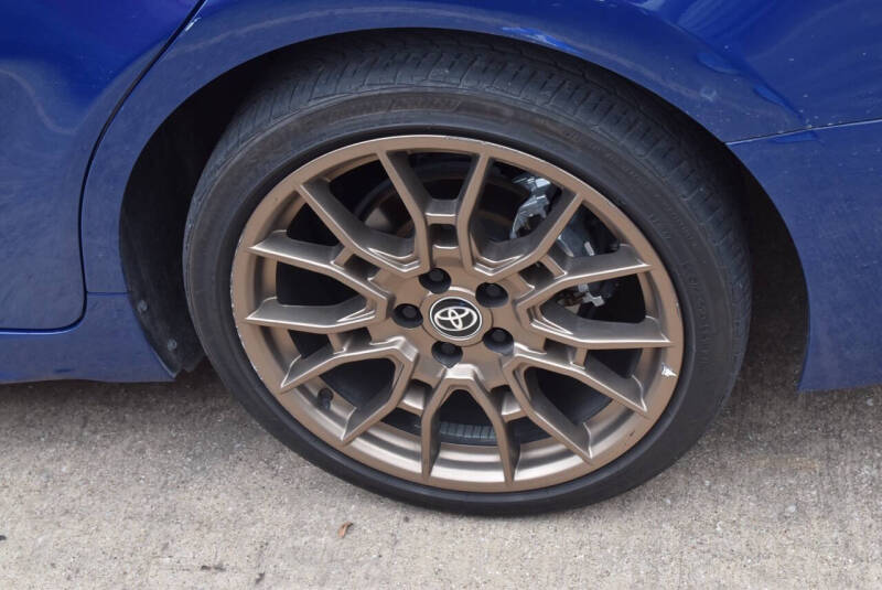 2024 Toyota Camry Hybrid SE