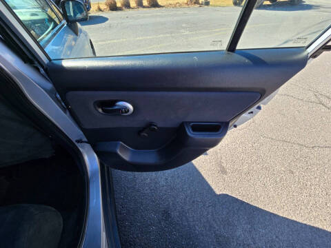 2009 Nissan Versa 1.6 Base