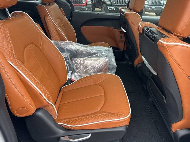 2026 Chrysler Pacifica Pinnacle