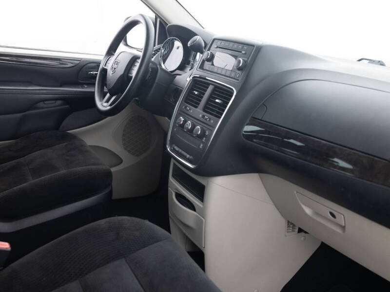 2016 Dodge Grand Caravan American Value Package