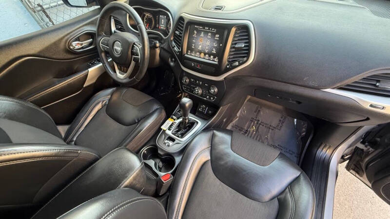 2018 Jeep Cherokee Latitude Plus