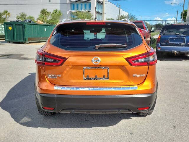2022 Nissan Rogue Sport SL