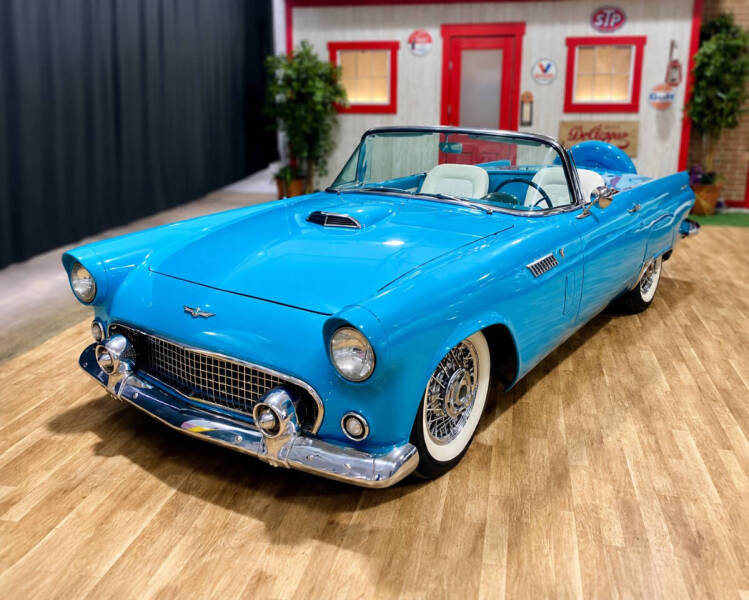 1956 Ford Thunderbird