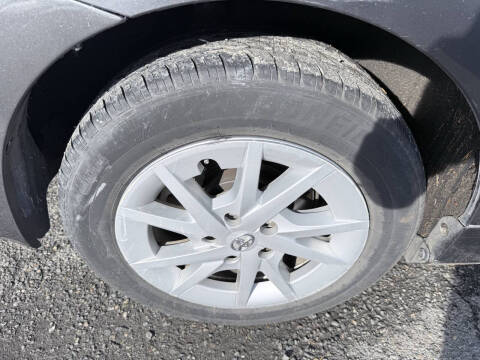 2012 Toyota Prius v Five