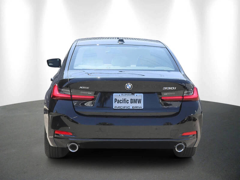 2025 BMW 3 Series 330i xDrive