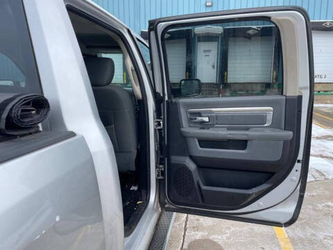 2015 RAM 1500 SLT