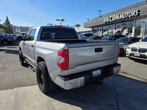 2017 Toyota Tundra SR5