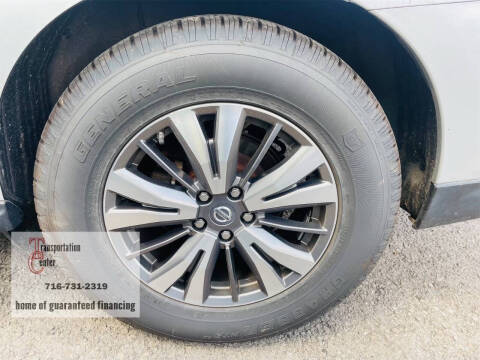 2018 Nissan Pathfinder SL