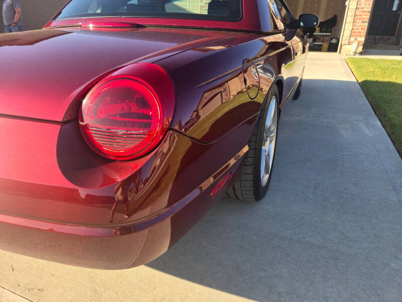 2004 Ford Thunderbird Deluxe