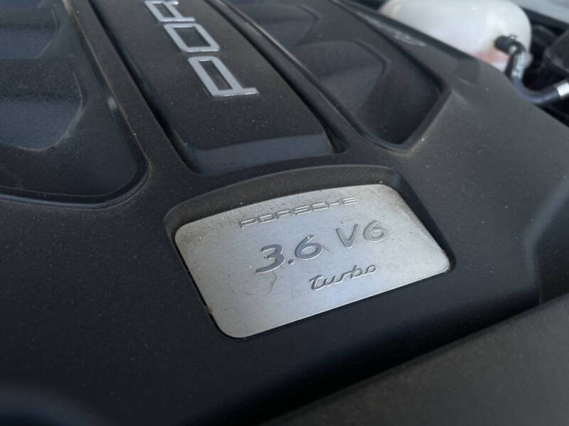 2016 Porsche Macan Turbo