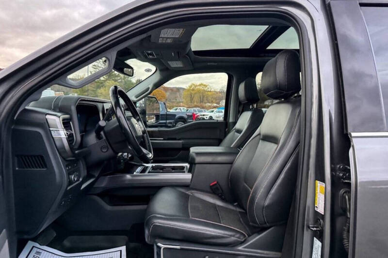 2023 Ford F-450 Super Duty Lariat