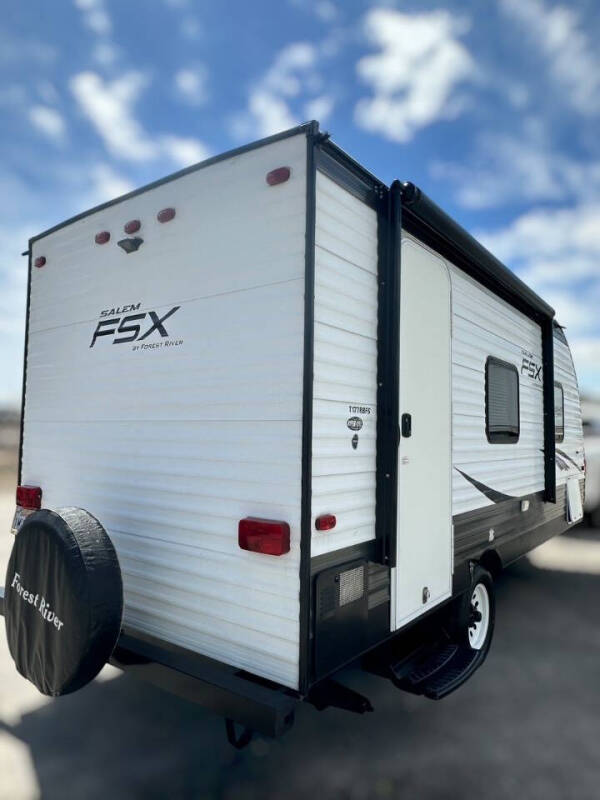 2018 Forest River  SALEM FSX 177RBFS