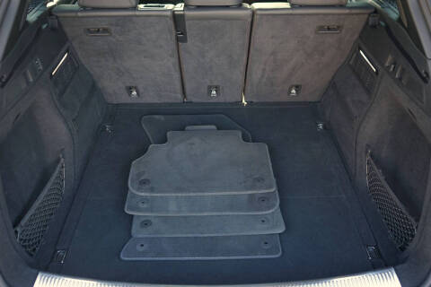 2018 Audi SQ5 3.0T quattro Premium Plus