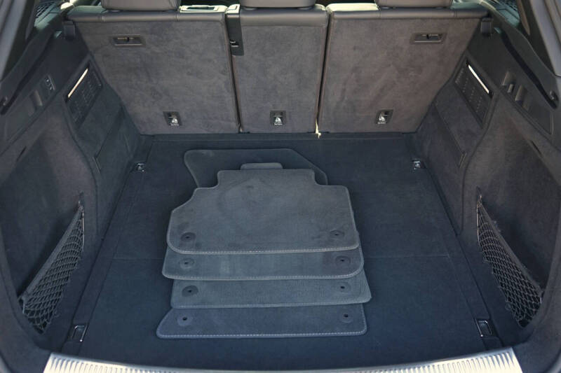 2018 Audi SQ5 3.0T quattro Premium Plus