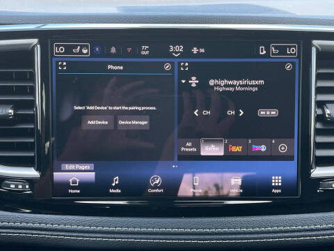 2027 Chrysler Pacifica Select