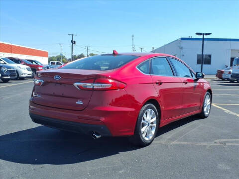 2020 Ford Fusion SE