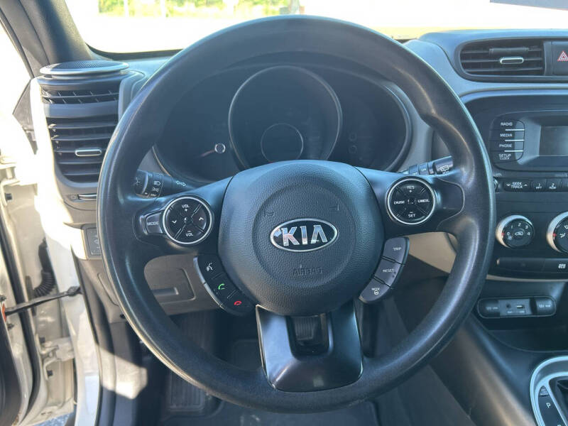 2015 Kia Soul +