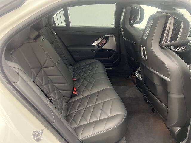 2025 BMW 7 Series 740i xDrive