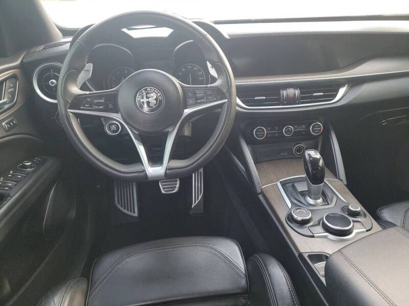 2018 Alfa Romeo Stelvio Ti Sport