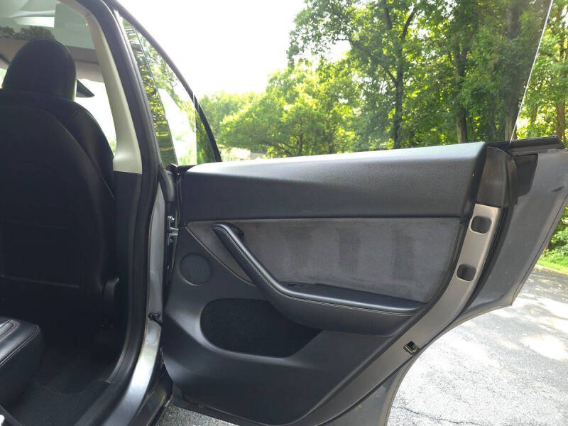 2025 Tesla Model Y Long Range